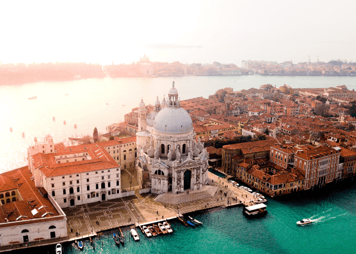Experience the Ultimate Luxury in Italy's Iconic Cities
